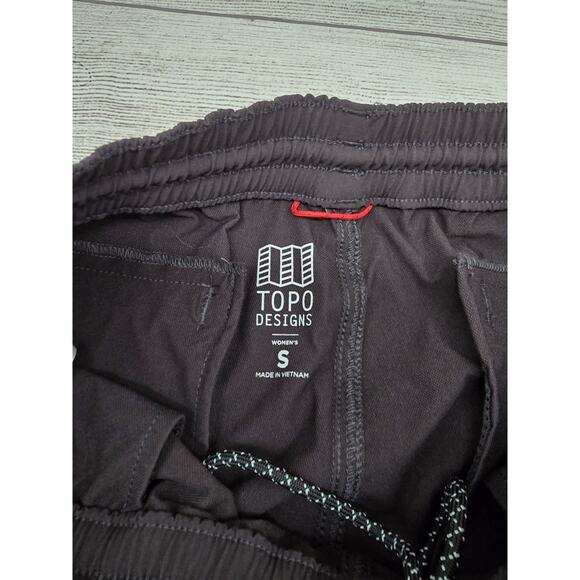 Topo Designs Global Shorts Womens Size Small Black EUC! - Picture 8 of 9
